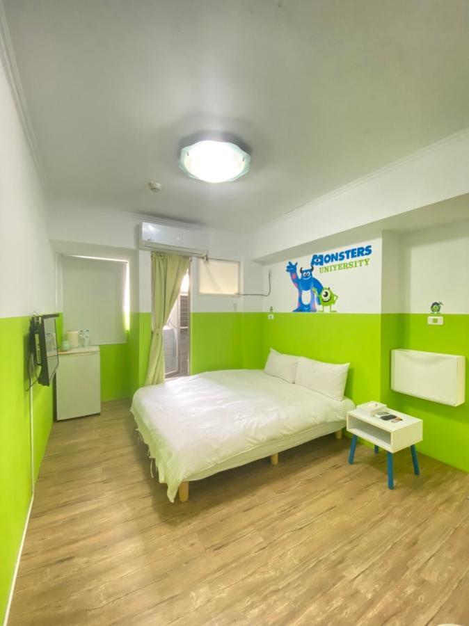 Апартаменты Fj Minihouse Тайчжун Экстерьер фото
